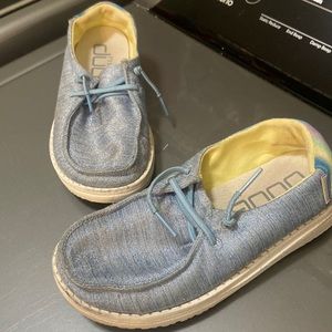 Size 12Kid Hey Dude shoes
